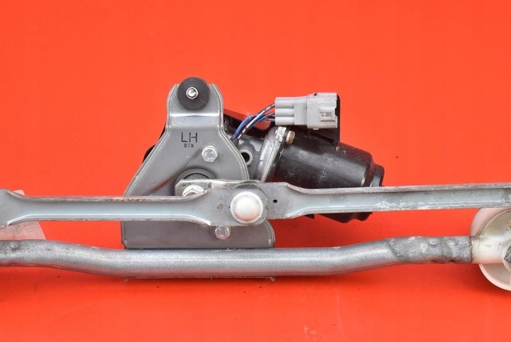 фото №9, Механизм моторчик дворник перед eu suzuki splash 08-12