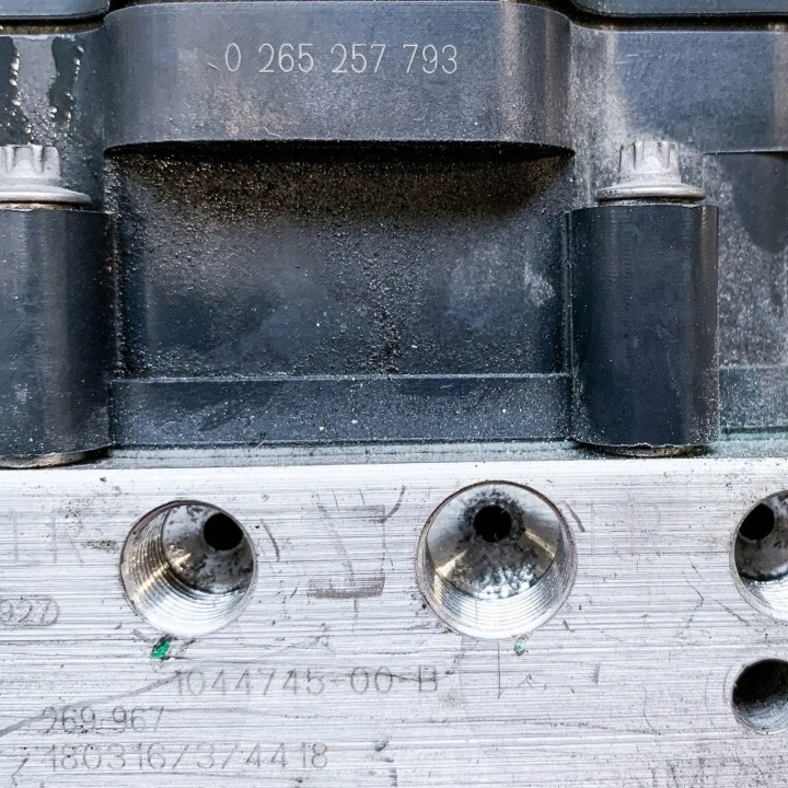 фото №10, Блок керування abs tesla модель 3 0265956665 10827867 208kw 2018