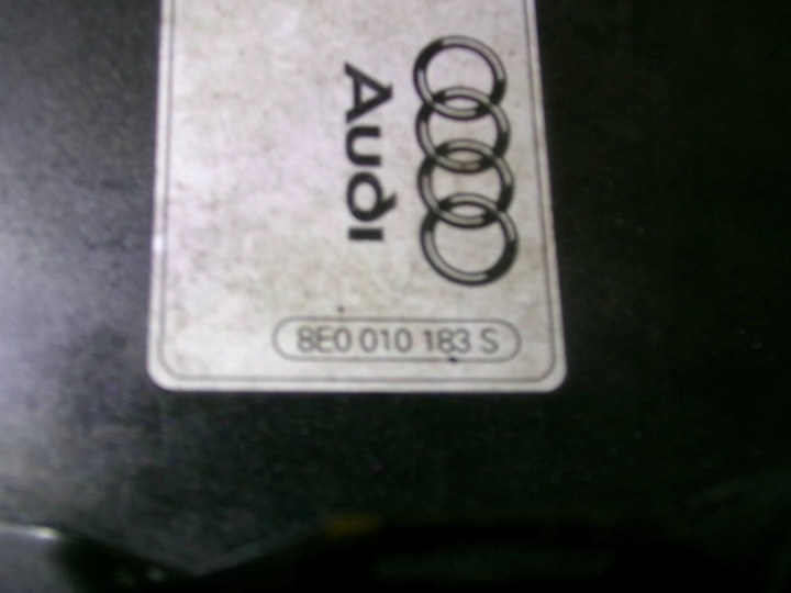 фото №5, Крышка заливка топлива audi a4 b6 8e0010183s код lak: lz9w nr218