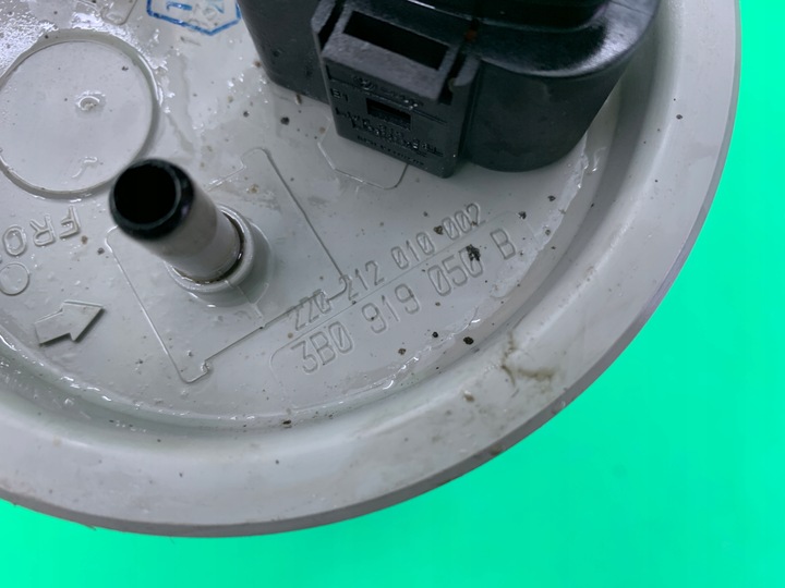 фото №10, Насос топлива датчик skoda superb i 1 рестайлинг 1.9 tdi 01-08 3b0919050b