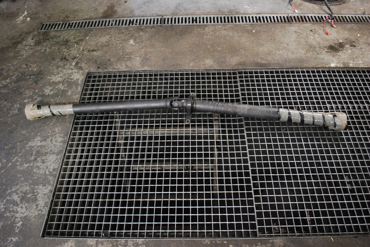 фото №1, Wał приводной audi a8 d2 3.7 4d0521101c