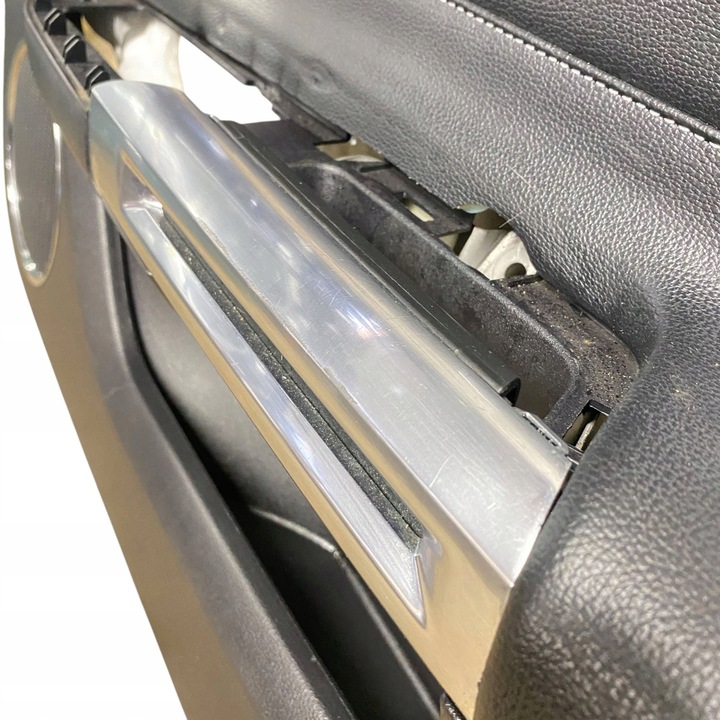 фото №8, Ford mustang vi 2019 права сторона обшивки / обшивка двері передніх