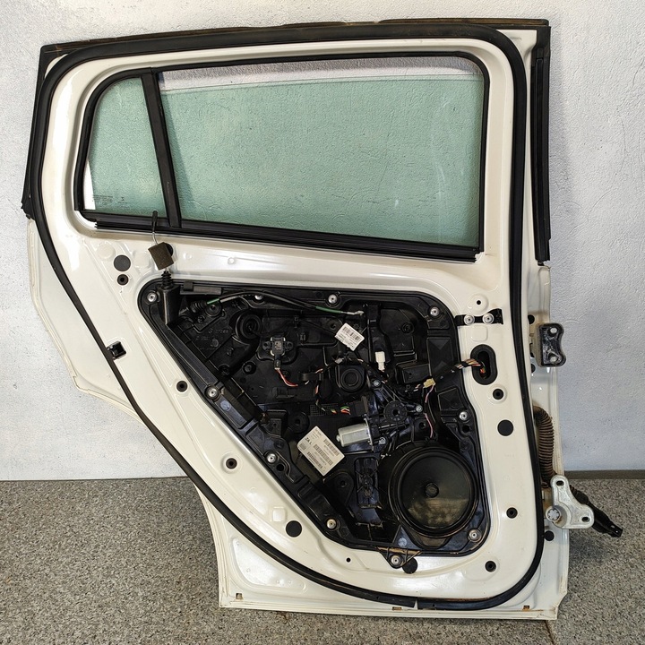 фото №8, Infiniti qx30 двері ліві задні лівий зад qab 17r