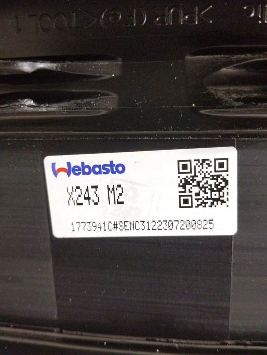 фото №6, Mercedes-benz eqb 2023 стекло люк a2477806900