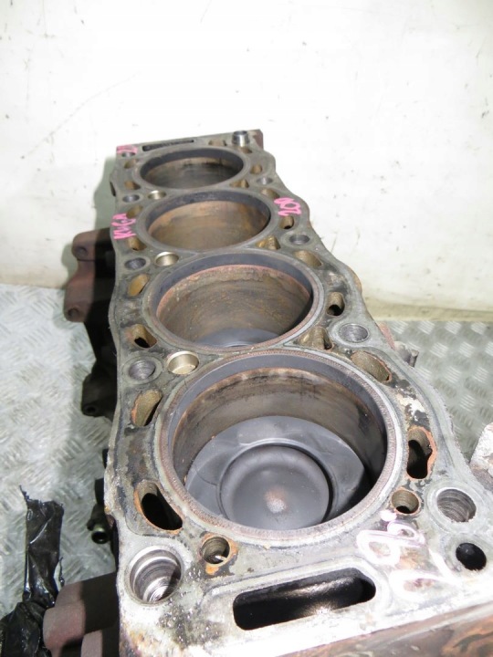 фото №8, Ford kuga mk1 2.0 блок  двигуна низ ufma d4204t 12-