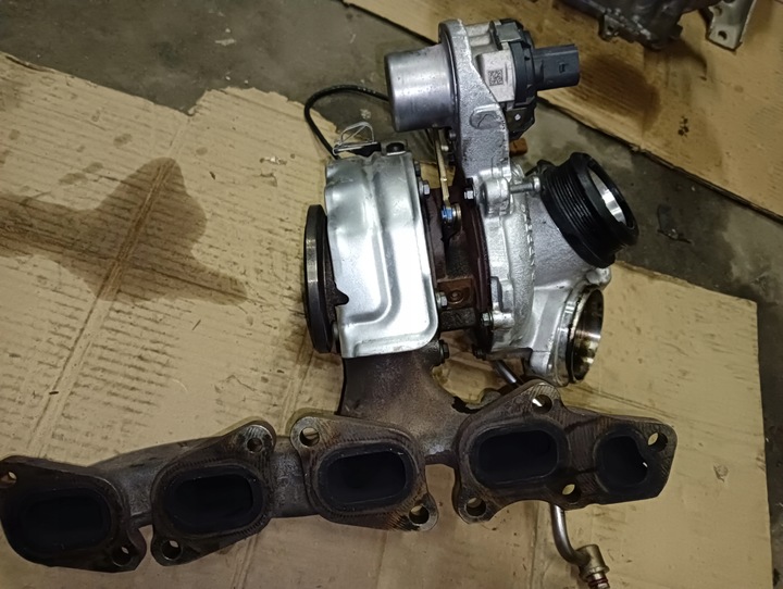 фото №8, Турбонагнітач з колектор випускний vw 2.0 tdi | 05l253019p
