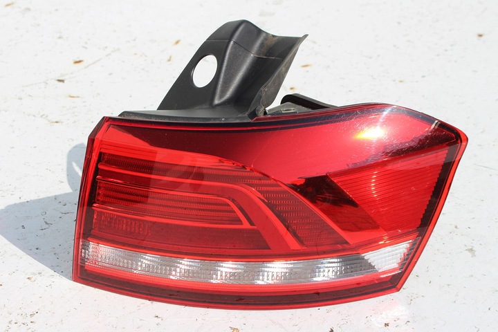 фото №12, Vw passat b8 універсал зад бампер задній + кришка багажника + лампи лампа led ko