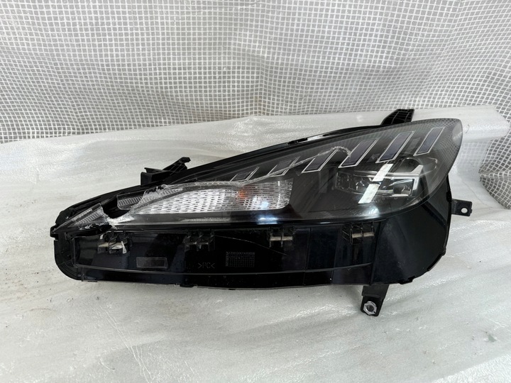 фото №1, Mg 4 iv левая лампа полный led