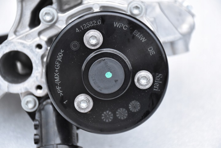 фото №10, Нова водяна помпа  8650987 oem bmw 2.0 g20 g30 x01 x02 b46b20b