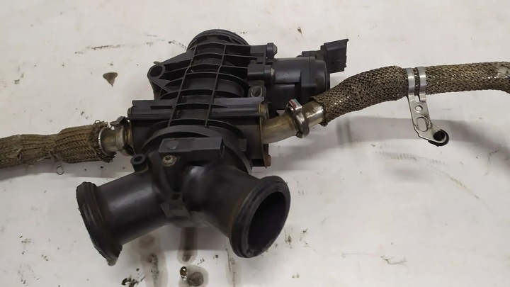 фото №6, Дроссельная заслонка range rover jaguar xf s-type peugeot 2.7