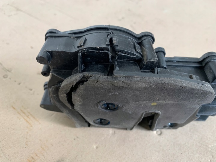 фото №13, Ford mustang mach-e rwd 2021r 75.7 kwh замок дверь правые перед оригинал