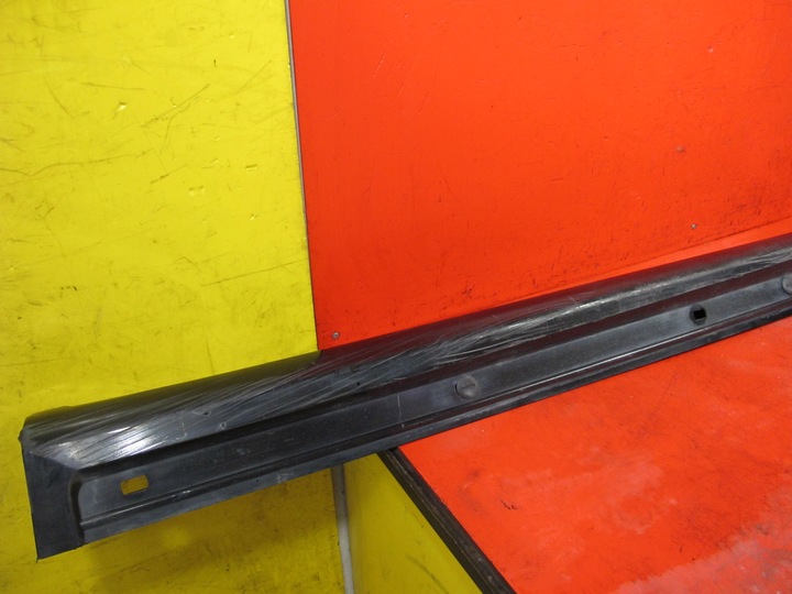 фото №7, Mercedes w245 b-klasa планка накладка порогова права