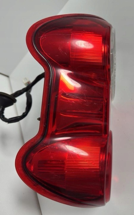 фото №10, Лампа задняя правая сторона nissan nv200 2009 - 2025