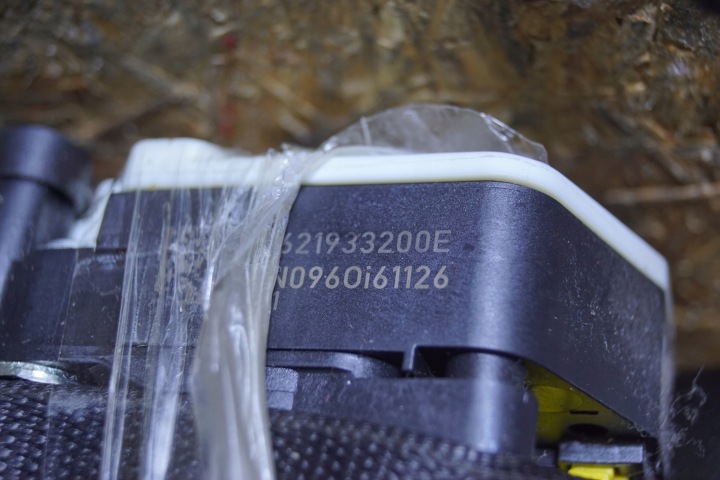 фото №8, Pas безпеки праве перед mercedes w204 рестайлінг купе 620380500