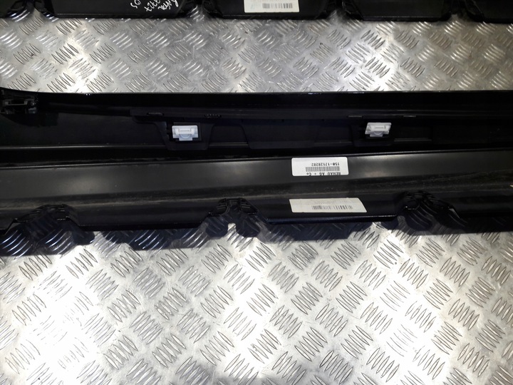 фото №11, Mercedes c w205 amg планка порогова права ліва 197