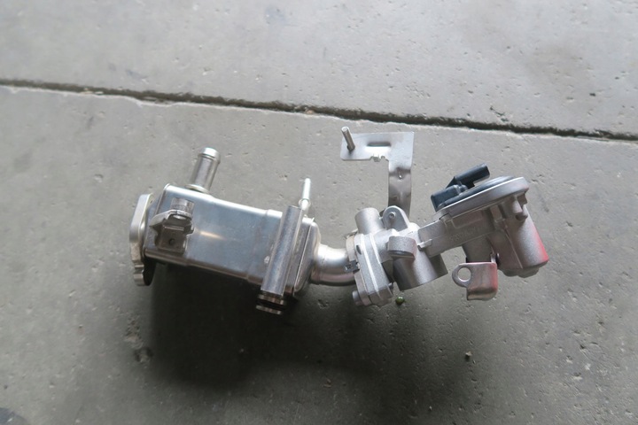 фото №1, Ford kuga mk3 2.5 гібрид радіаторів клапан egr