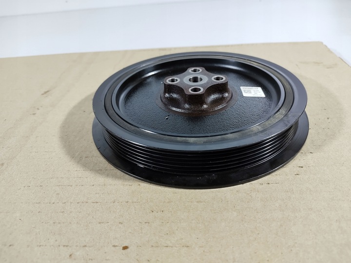 фото №5, Volvo v40 1.5 t3 12r- колесо пасове вала 31359414