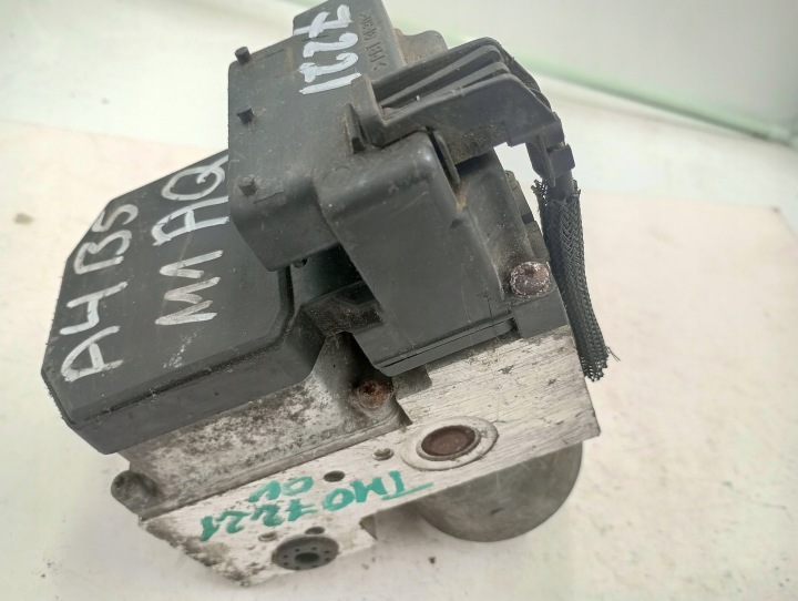 фото №11, Блок керування abs audi a6 c5 a4 b5 passat b5 8e0614111aq