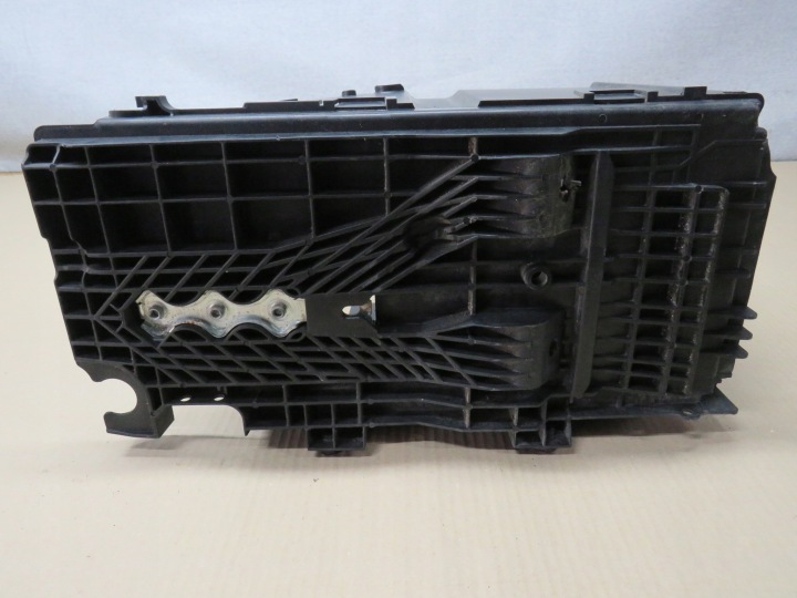 фото №7, Ford mondeo mk4 s-max mk1 корпус акумулятора основание 6g9110757ae