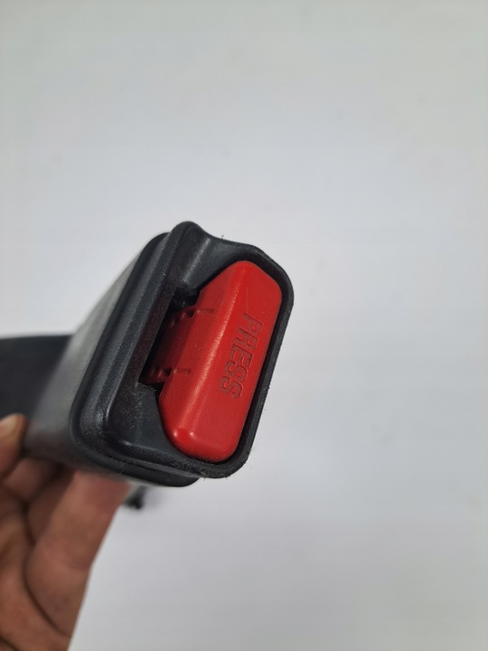 фото №3, Tesla модель x s застёжка натяжитель ремня 1019493-05-e