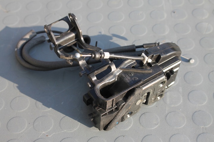 фото №1, Замок двері правий перед 7 pin santa fe ii 06-12