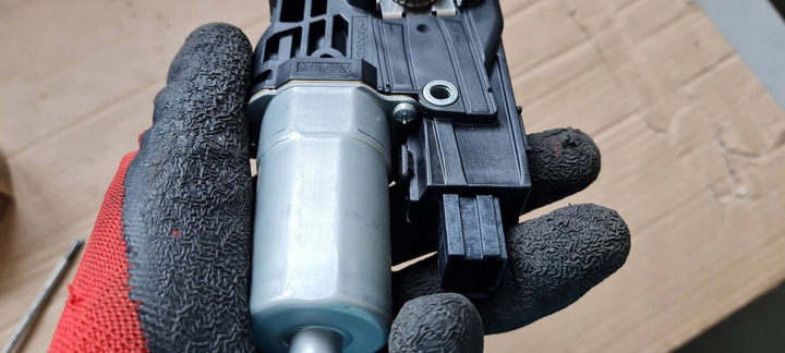 фото №11, S4 b9 8w a5 двигунчик люк панорами 3g5877795 a6 c8 q3 83a