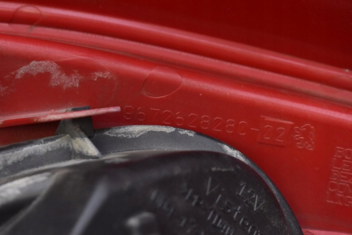 фото №9, Фара левая зад задняя 9672628280 peugeot 208 1 i 5d hb 12-16