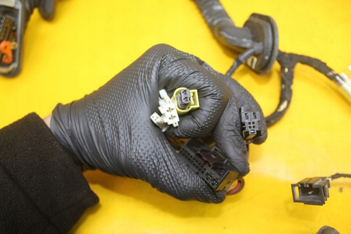 фото №5, Жгут установка дверь левый перед porsche cayenne ii 7p5971161a