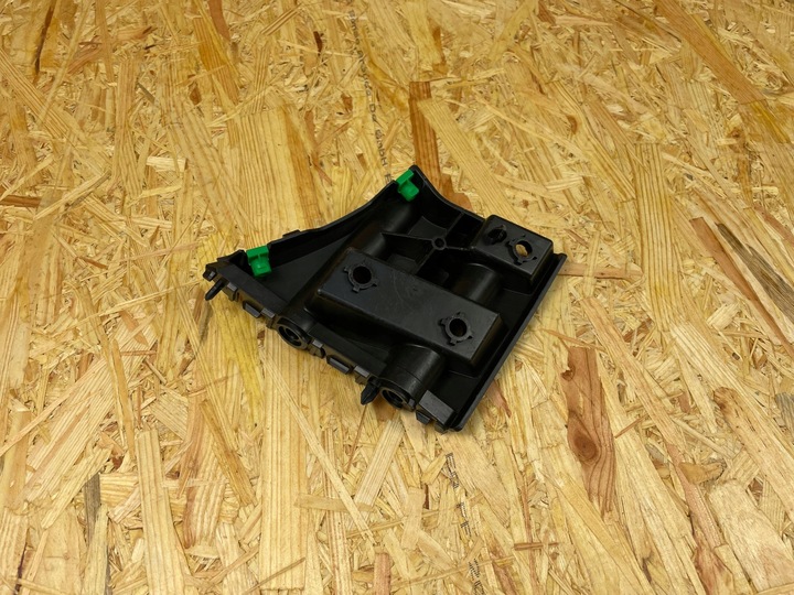 фото №7, Кріплення ковзун бампера перед праві volvo v40 ii 31425111 2012-