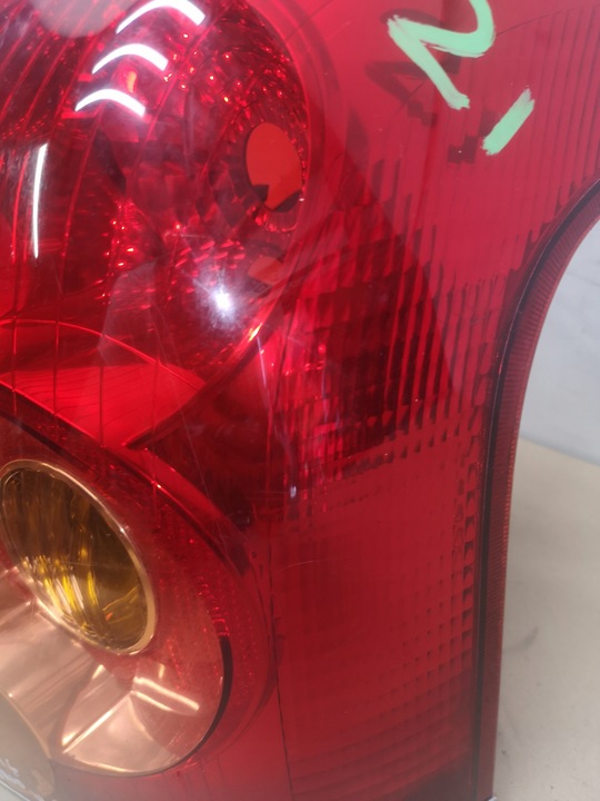 фото №9, Лампа права зад toyota avensis t25 універсал 03-06