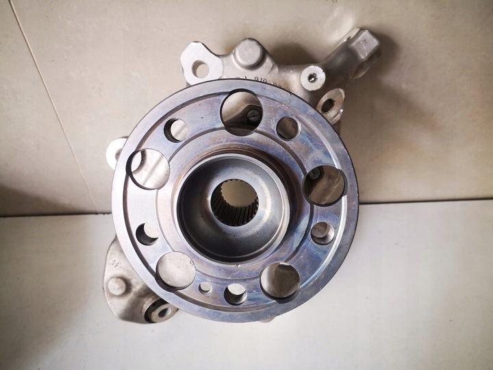 фото №1, Поворотный кулак зад правая mercedes w213 a2133572600