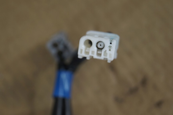 фото №4, Шланг крышки багажника lexus rx450h iv 15- r