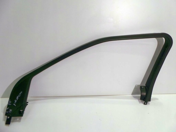 фото №1, Citroen c3 aircross 2018 рамка двері скла перед