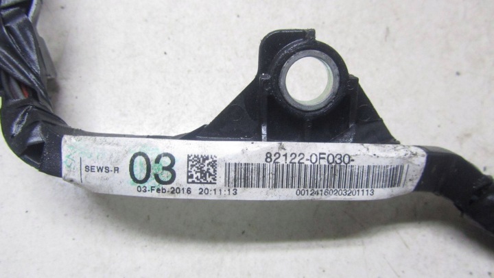 фото №5, Toyota avensis t29 t27 рестайлинг 2.0 установка клемма 82122-0f030 16-