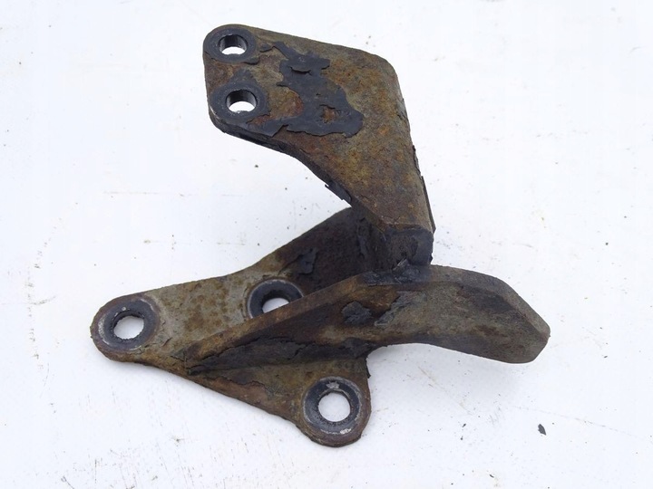 фото №2, Daf lf 45 55 06-13 6.7 e4/5 лапи двигателя правый перед