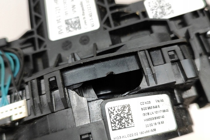 фото №8, Audi a3 sportback 8v переключатель рычаг дворник поворотов 8v0953