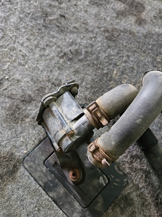фото №4, Двигунчик циркуляції основний  додатковий насос bmw f01 f02 9230235