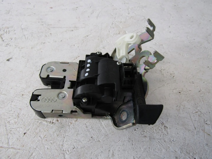 фото №8, Audi q7 замок крышки багажника 10r. -- 8r0827505a