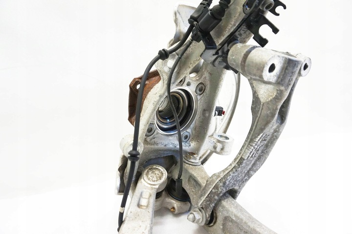 фото №11, Поворотный кулак левая рычаг audi a4 b9 8w рестайлинг 8w0407241f 8w0407695b 8w0407559