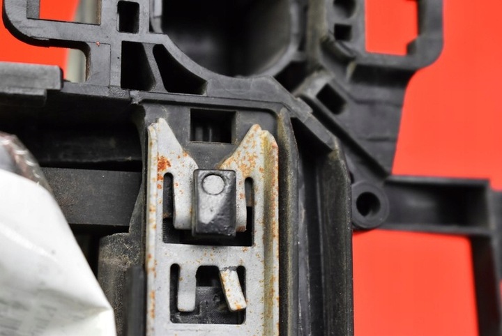 фото №8, Ручка правая зад задняя lz7r 4f0837886 audi a6 c6 универсал 04-08