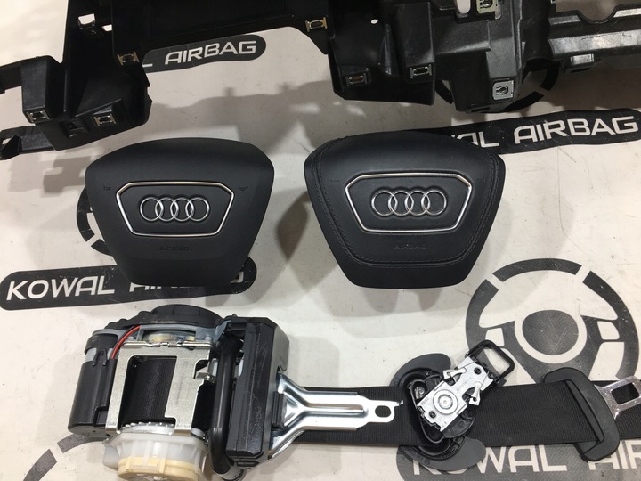 фото №7, Audi e-tron панель консоль подушка безопасности подушки ремни