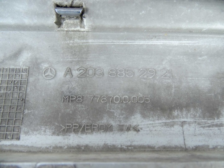 фото №3, Mercedes c w203 sedan планка средняя бампера зад