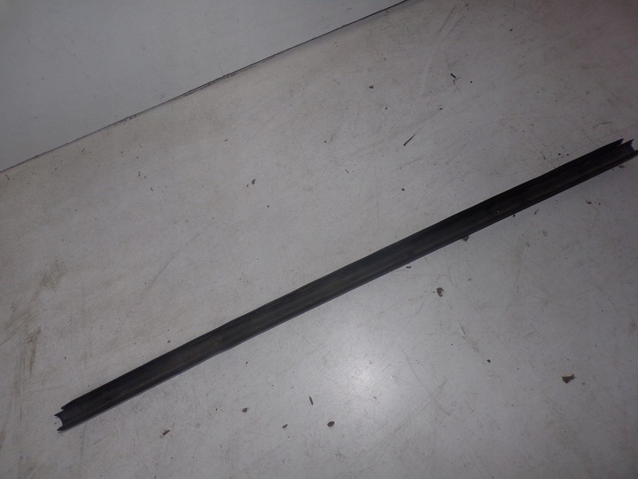 фото №1, Планка накладка внутренняя левый перед a класс w 168