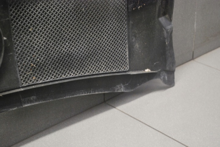 фото №12, Панель под лобовым стеклом audi a6 c5 eu 4b1819447