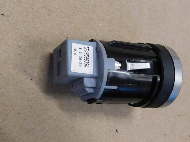 фото №3, Seat leon iv кнопка старт сплав 5fa959839a