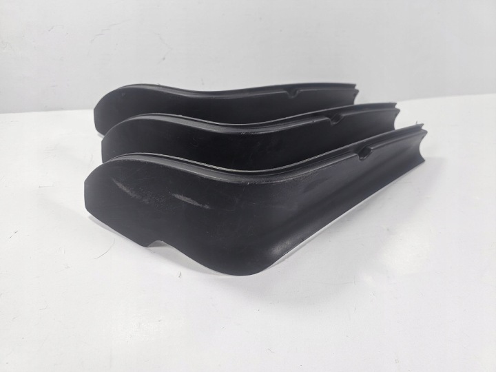 фото №7, Vw touran 2014^ права захист задньої лампи 1t0945312