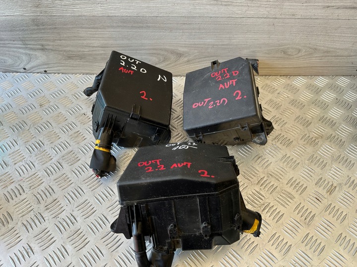 фото №10, Mitsubishi outlander iii 2.2 дизель коробка запобіжників захист кришка