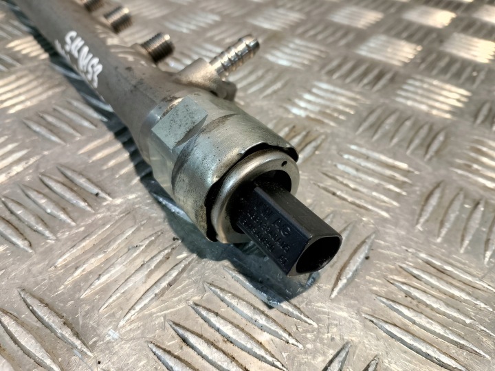 фото №6, Паливна рейка  vw passat b7 1.6 tdi 03l089s 0315201 r03l125a
