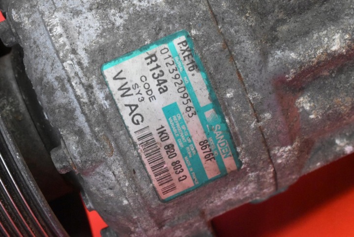 фото №8, Компресор насос кондиціонера 1k0820803q audi a3 8p 1.9 tdi 105 km 03-05