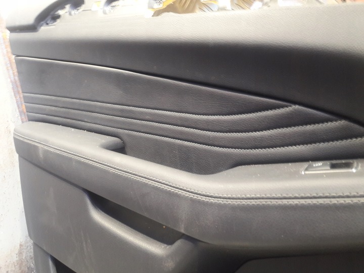 фото №11, Mercedes gle w166 обивка боковина перед